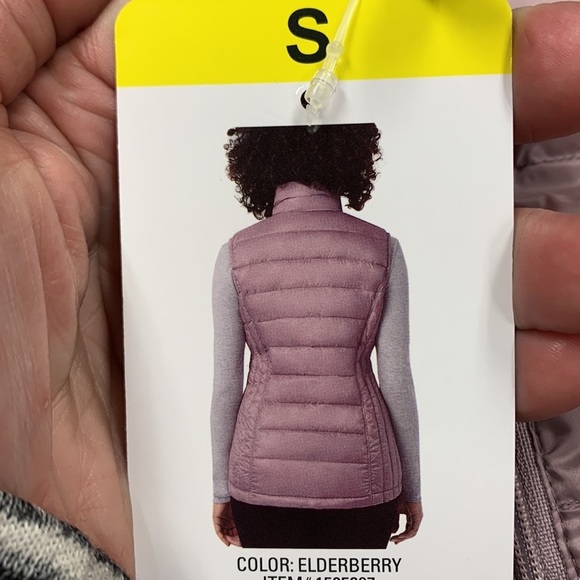 Ladies 32 Degrees lightweight puffer vest. Smalls,Mediums,Larges available - Picture 6 of 6